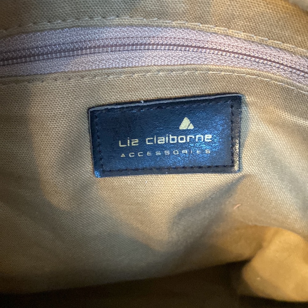 Liz Claiborne handbag. Good used condition. - Picture 5 of 11